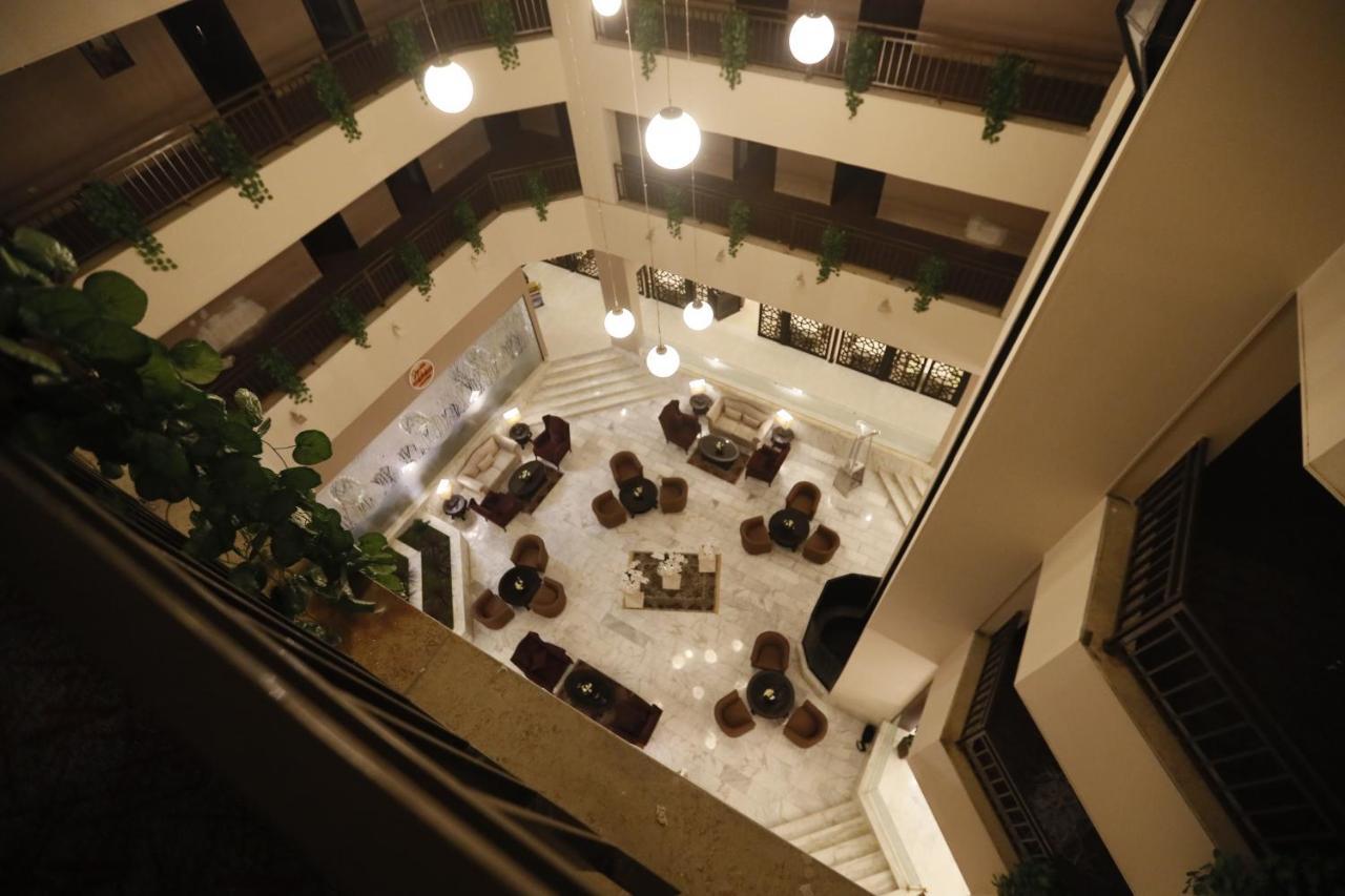 The Signature Hotel Амман Екстер'єр фото